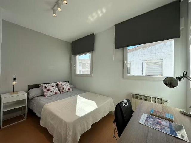 Calle de Guabairo, Madrid, Community of Madrid 28047