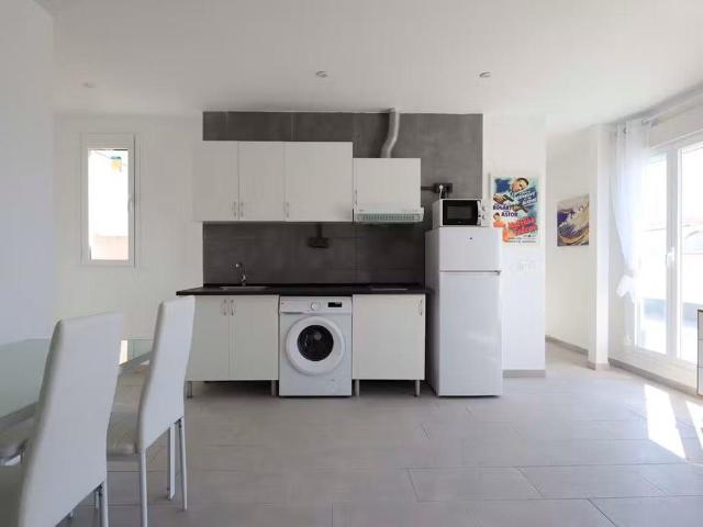 Calle de Guadarrama, Madrid, Community of Madrid 28011