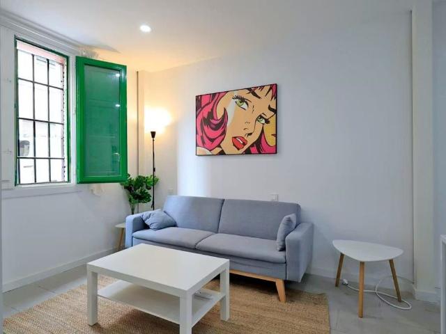 Calle de Guadarrama, Madrid, Community of Madrid 28011