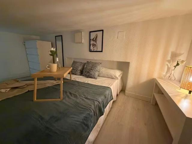 Calle de Hortaleza, Madrid, Community of Madrid 28004