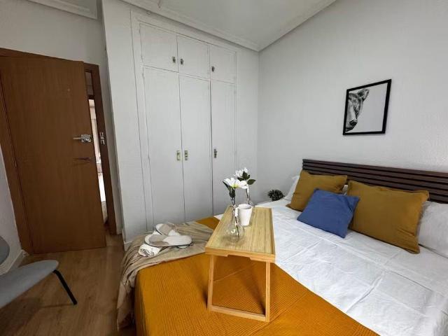 Calle de Hortaleza, Madrid, Community of Madrid 28004