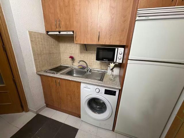 Calle de Hortaleza, Madrid, Community of Madrid 28004