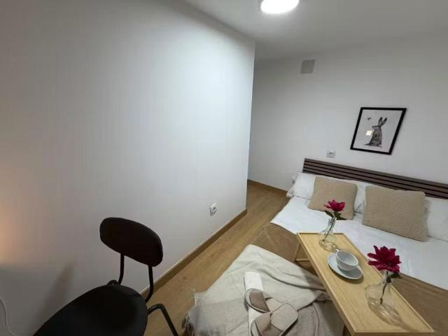 Calle de Hortaleza, Madrid, Community of Madrid 28004