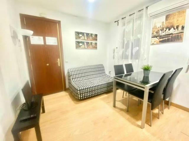 Calle de Jaime el Conquistador, Madrid, Community of Madrid 28045