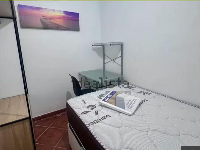 Calle de Josefina Carabias, Madrid, Community of Madrid 28055