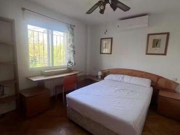 Calle de Josefina Carabias, Madrid, Community of Madrid 28055