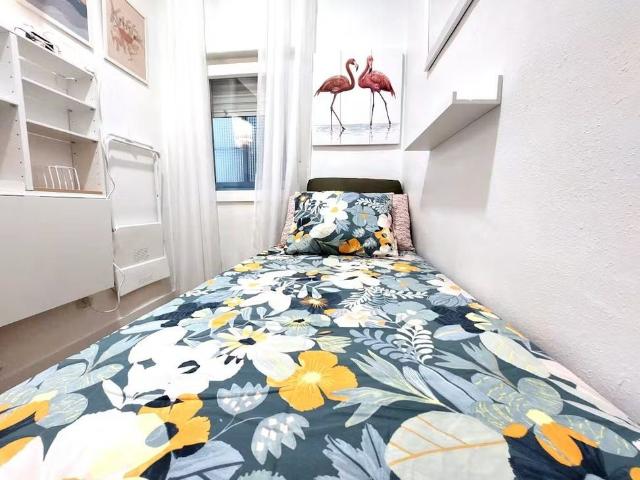 Calle de Juan Bautista de Toledo, Madrid, Community of Madrid 28002