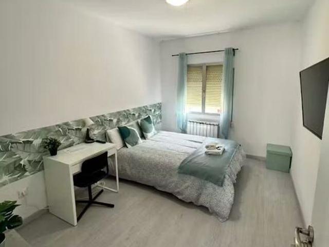 Calle de la Vereda del Carmen, Madrid, Community of Madrid 28017