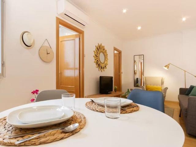 Calle de la Encomienda, Madrid, Community of Madrid 28012