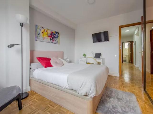 Calle de la Estrella Polar, Madrid, Community of Madrid 28007