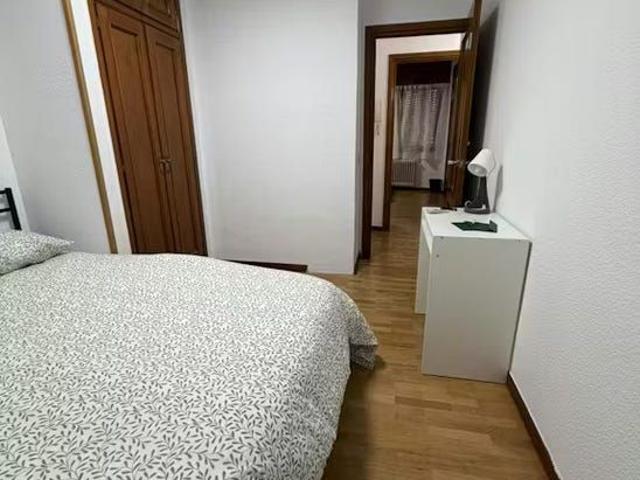 Calle de la Infanta Mercedes, Madrid, Community of Madrid 28020