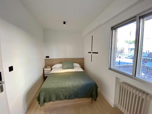 Calle de la Oca, Madrid, Community of Madrid 28025