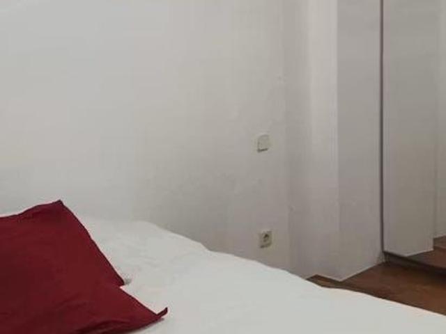Calle de la Rioja, Leganés, Community of Madrid 28915