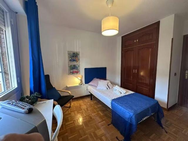 Calle de la Sierra Bermeja, Madrid, Community of Madrid 28018