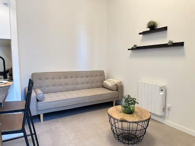 Calle de las Higueras, Madrid, Community of Madrid 28047