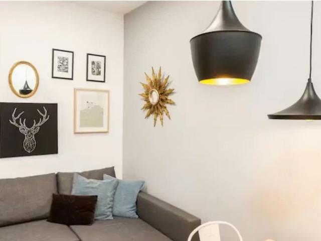 Calle de las Infantas, Madrid, Community of Madrid 28004