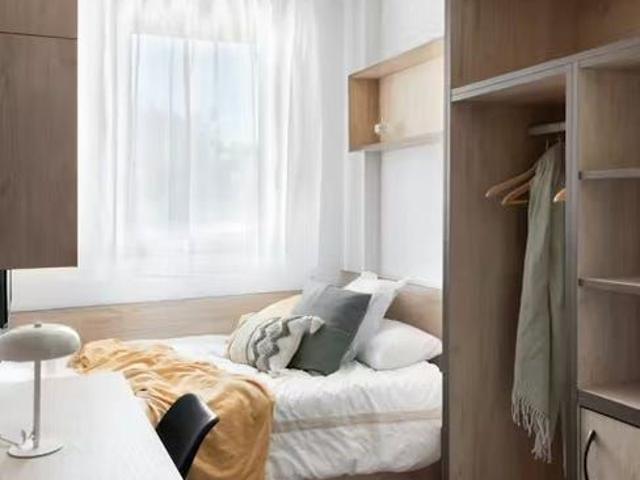 Calle de los Gallegos, Madrid, Community of Madrid 28032