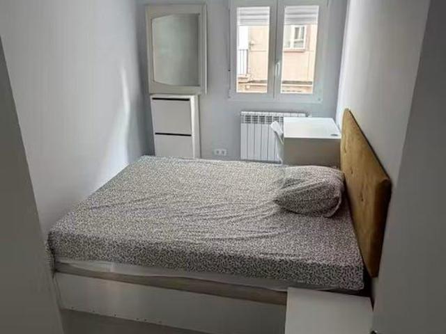 Calle de los Sagrados Corazones, Madrid, Community of Madrid 28011