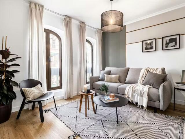 Calle de Manuel Cortina, Madrid, Community of Madrid 28010