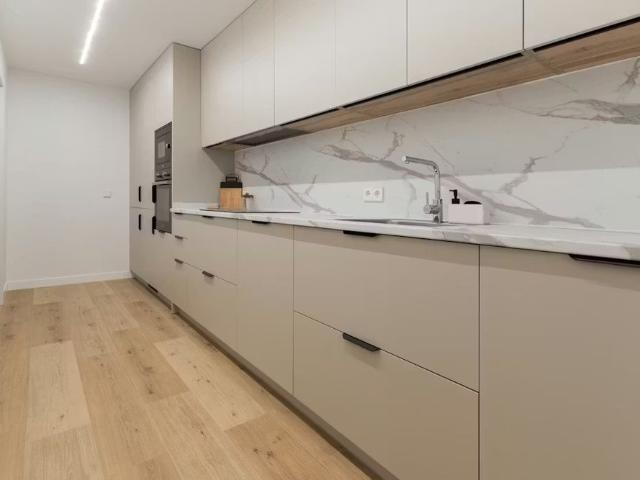 Calle de Maudes, Madrid, Community of Madrid 28003