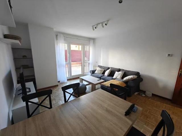 Calle de Miami, Madrid, Community of Madrid 28027