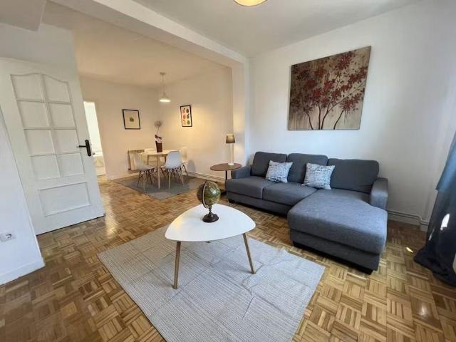 Calle de Navas del Rey, Madrid, Community of Madrid 28011