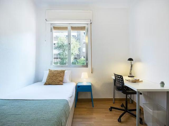 Calle de Palos de la Frontera, Madrid, Community of Madrid 28045