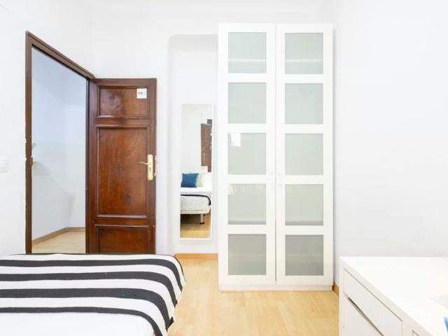Calle de Palos de la Frontera, Madrid, Community of Madrid 28012