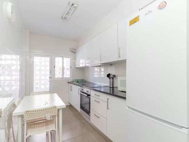 Calle de Pere de Valencia, Valencia, Valencian Community 46022