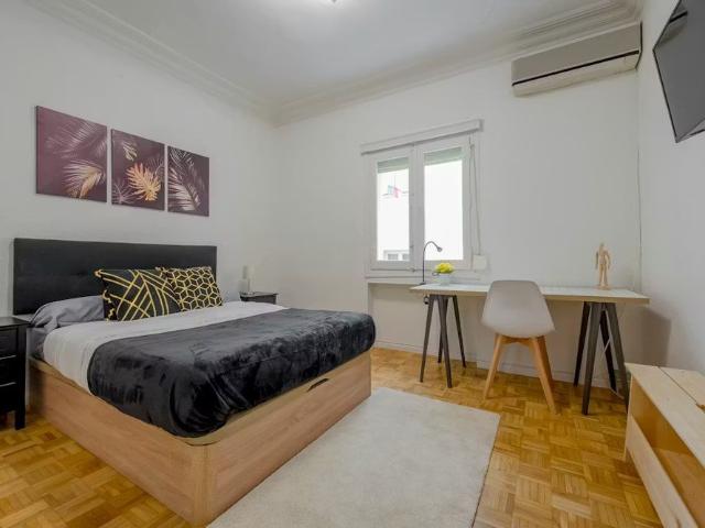 Calle de Peñascales, Madrid, Community of Madrid 28028