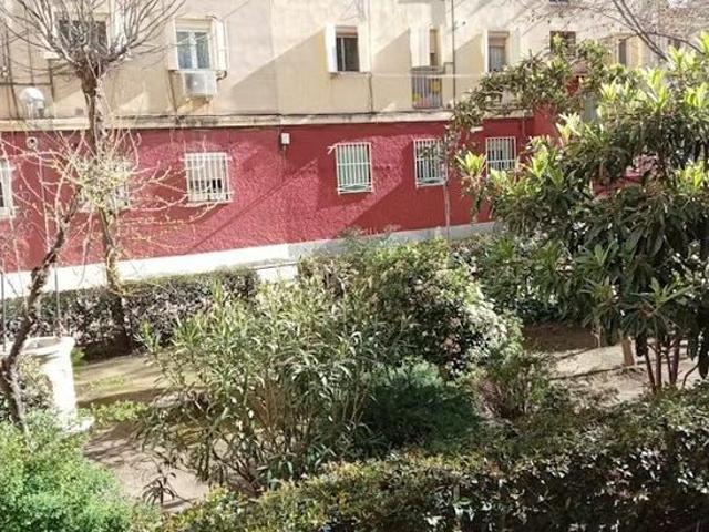 Calle de Pinilla del Valle, Madrid, Community of Madrid 28002