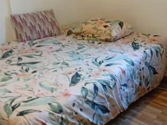 Calle de Pinilla del Valle, Madrid, Community of Madrid 28002