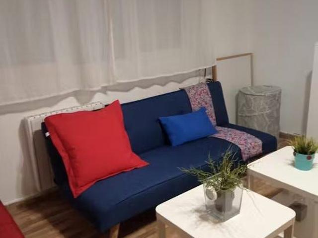 Calle de Pinilla del Valle, Madrid, Community of Madrid 28002