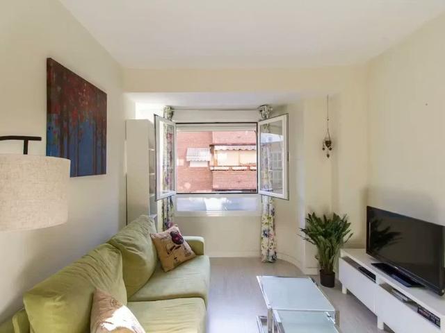 Calle de Pilar de Zaragoza, Madrid, Community of Madrid 28028
