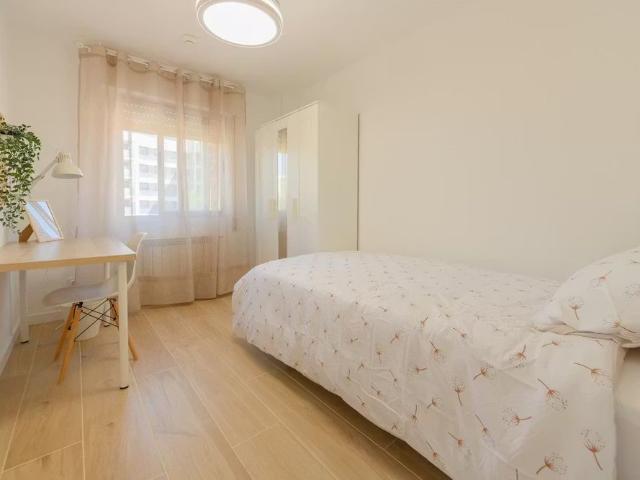 Calle de Pizarro, Getafe, Community of Madrid 28902