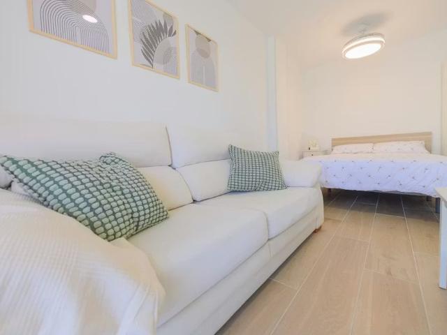 Calle de Pizarro, Getafe, Community of Madrid 28902