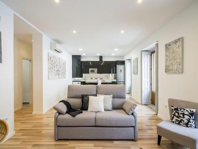 Calle de Preciados, Madrid, Community of Madrid 28013