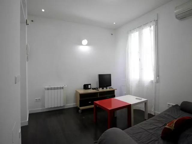Calle de San Buenaventura, Madrid, Community of Madrid 28005