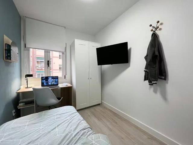 Calle de San Dacio, Madrid, Community of Madrid 28034