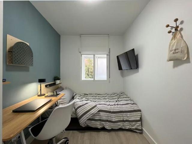 Calle de San Dacio, Madrid, Community of Madrid 28034