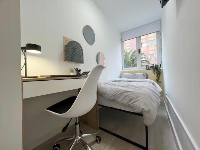 Calle de San Dacio, Madrid, Community of Madrid 28034