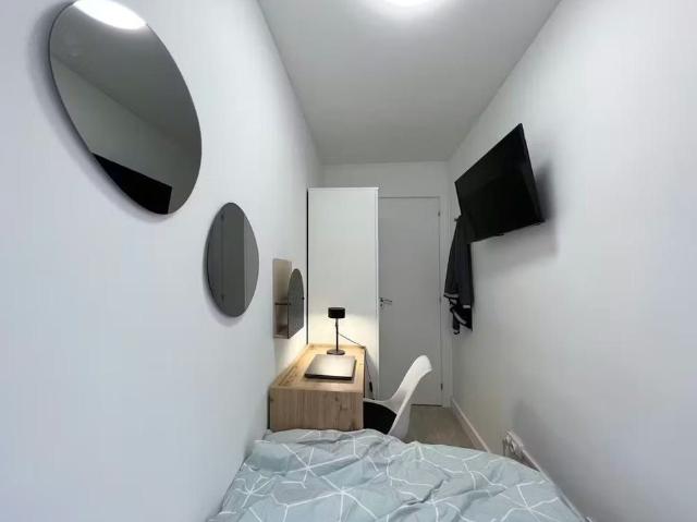 Calle de San Dacio, Madrid, Community of Madrid 28034