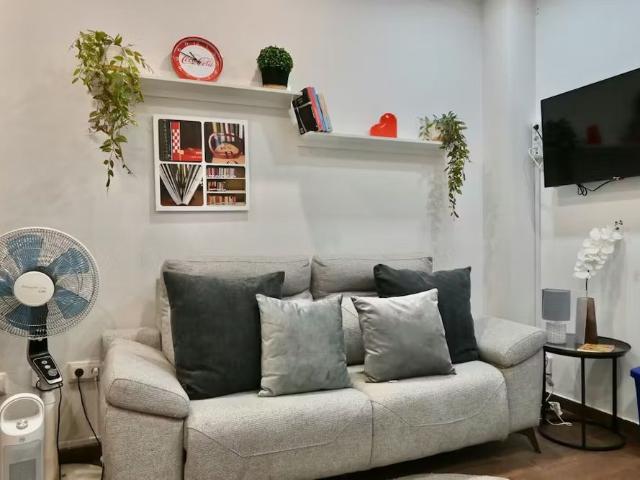 Calle de San Florencio, Madrid, Community of Madrid 28038