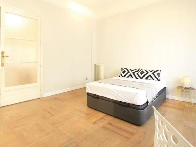Calle de Sagasta, Madrid, Community of Madrid 28004