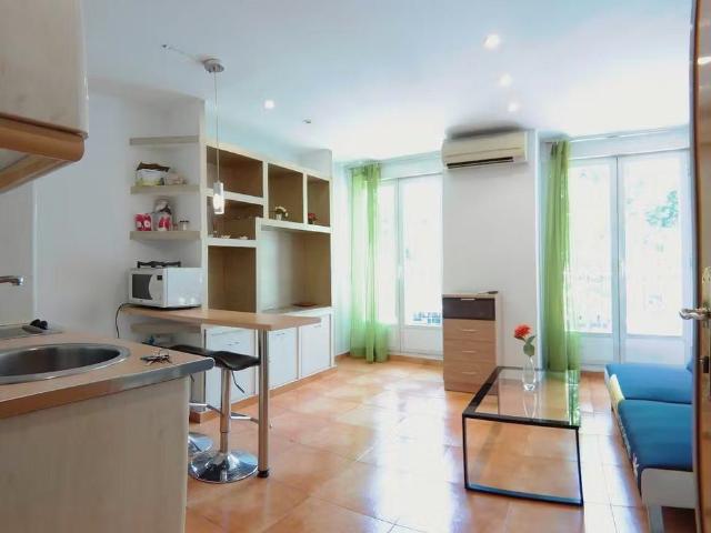 Calle de Sagasta, Madrid, Community of Madrid 28004