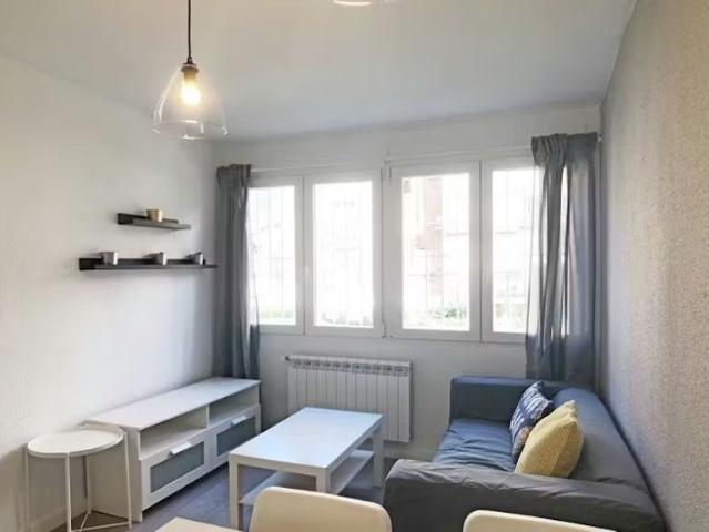 Calle de Sedano, Madrid, Community of Madrid 28024