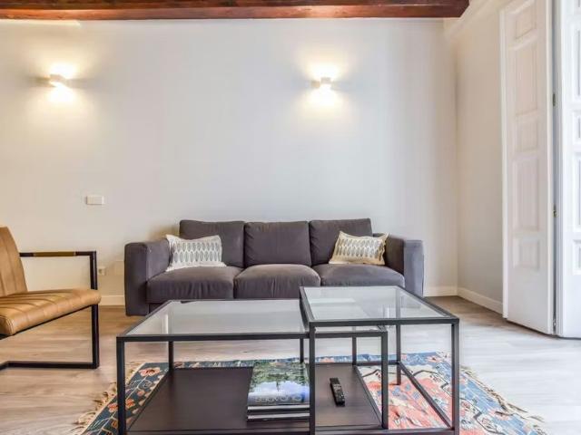 Calle de Silva, Madrid, Community of Madrid 28004