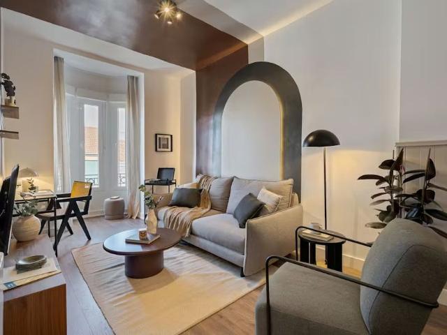 Calle del Conde Duque, Madrid, Community of Madrid 28015