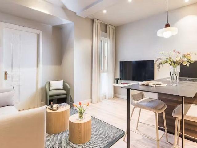 Calle del Coronel Blanco, Madrid, Community of Madrid 28028