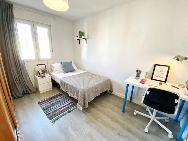 Calle del Campo Florido, Madrid, Community of Madrid 28024